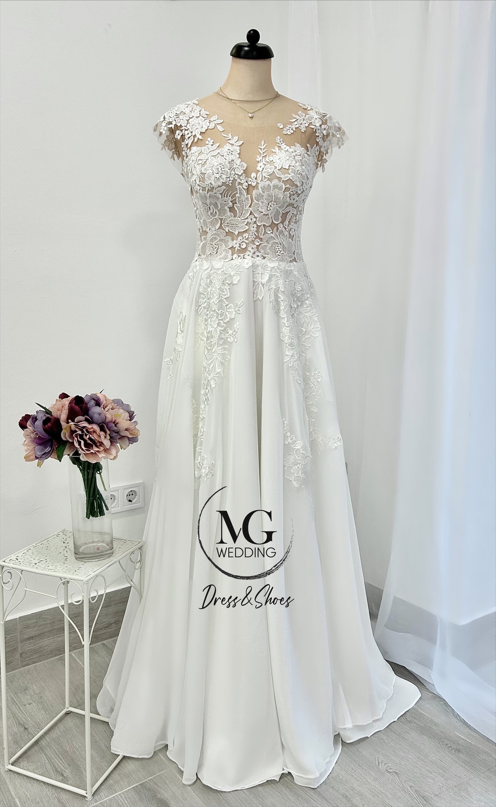 Krisztina Sifon Menyasszonyi Ruha Fűzős Hátú - Image 2