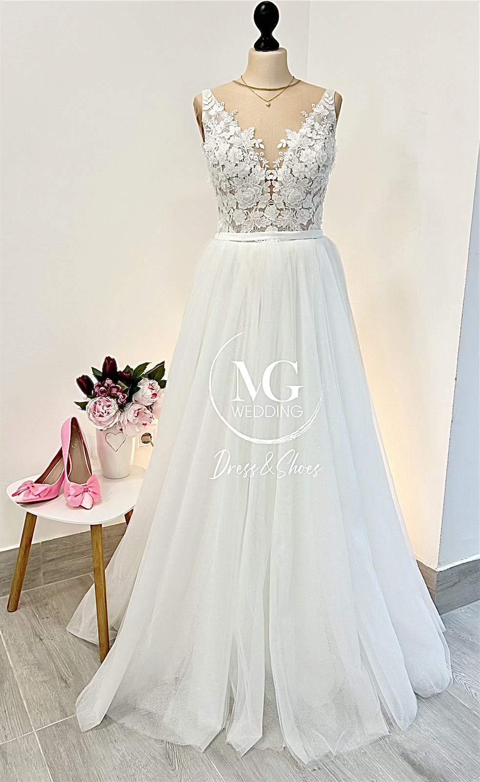 Csillogós Tüll Menyasszonyi Ruha - Image 2