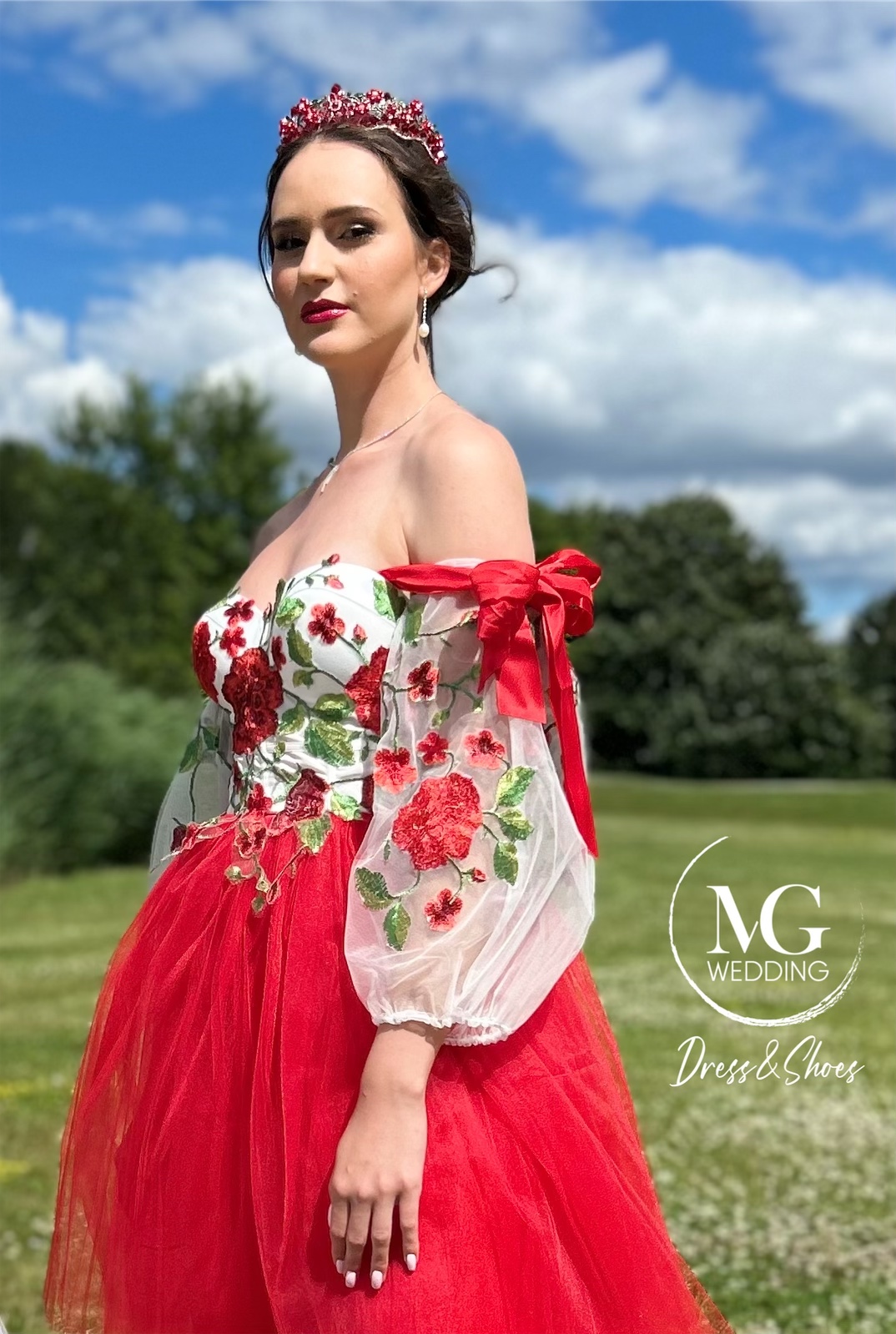 2 részes - Red Rose Menyecskeruha