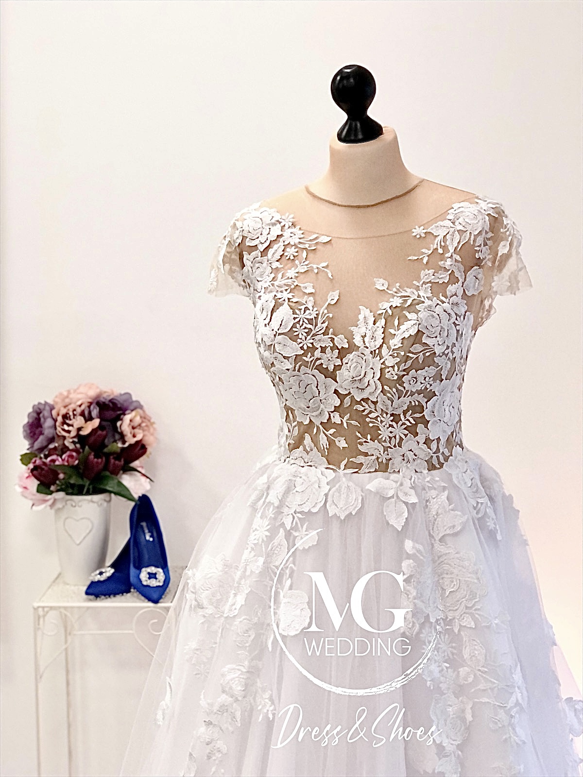 Krisztina Tüll Menyasszonyi Ruha Fűzős hátú - Image 10