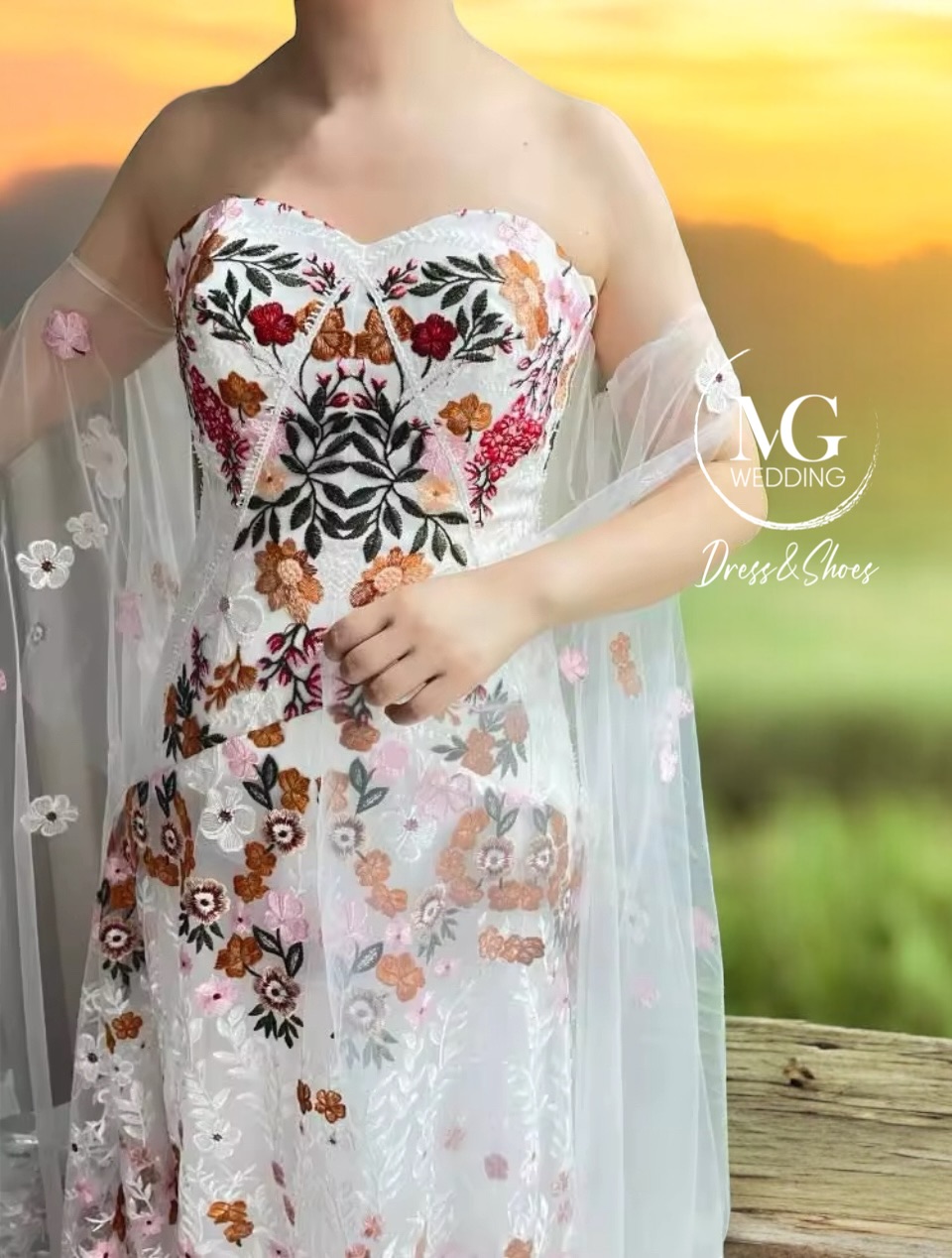 Zara Fél-Sellő Menyasszonyi Ruha - Image 5