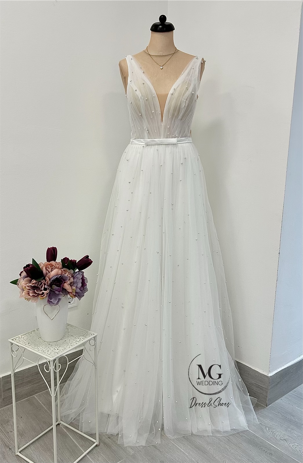 Pearl-Ivory Tüll Menyasszonyi Ruha