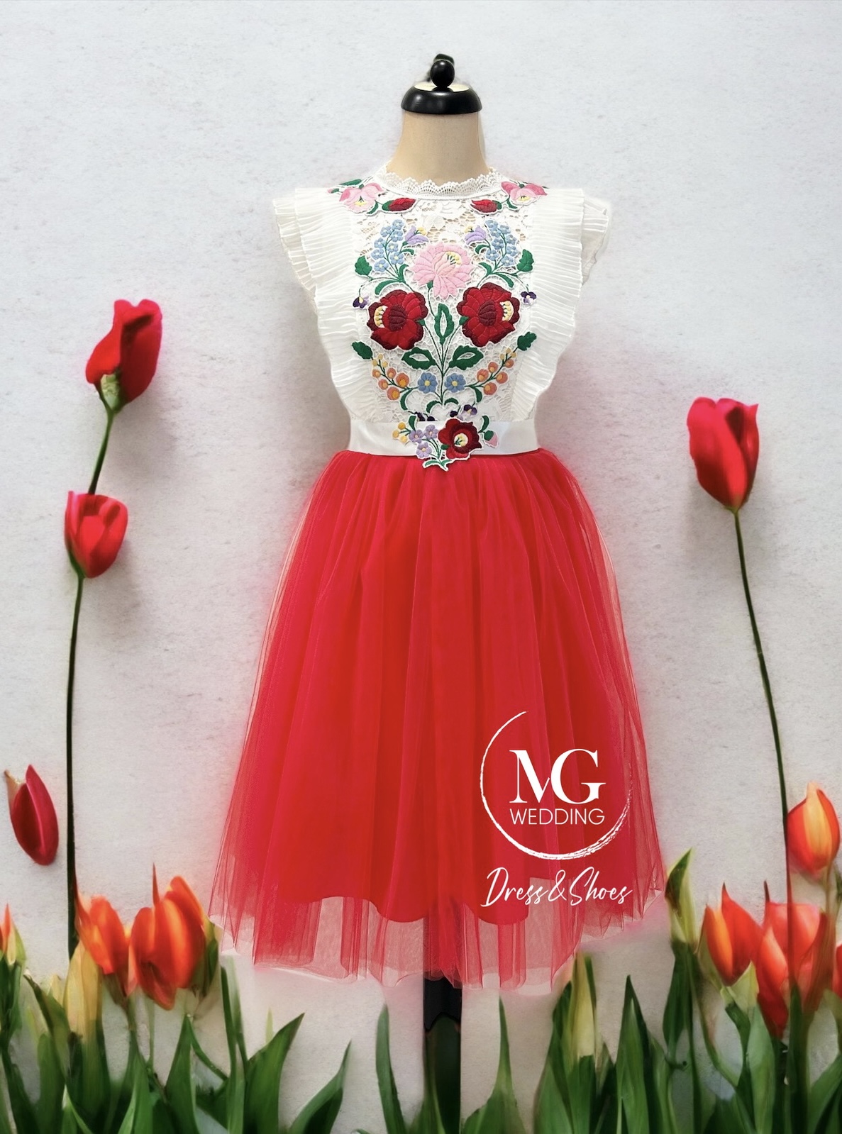 3 részes kézzel hímzett kalocsai mintás menyecskeruha - Image 4