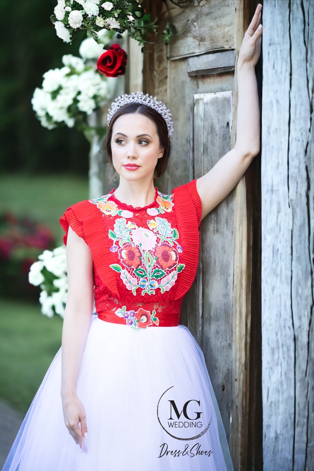 3 részes kézzel hímzett kalocsai mintás menyecskeruha - Image 5