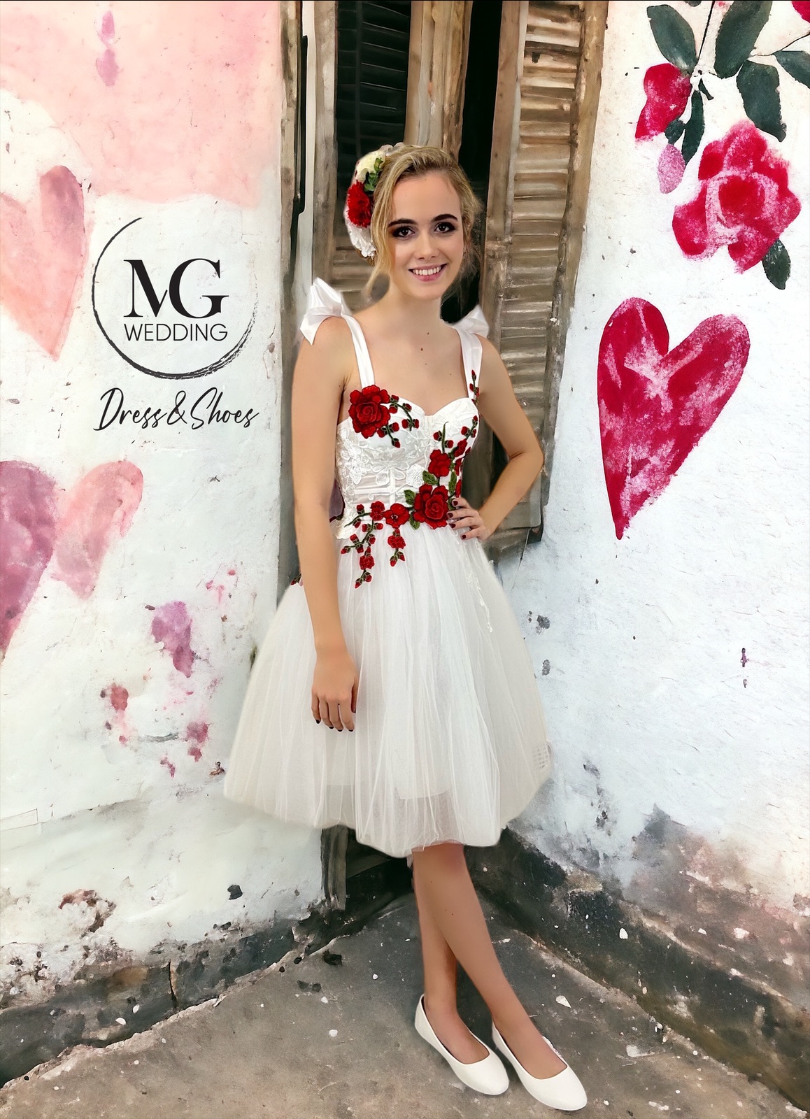 Fehér tüll , Piros rózsás Menyecskeruha - Image 6