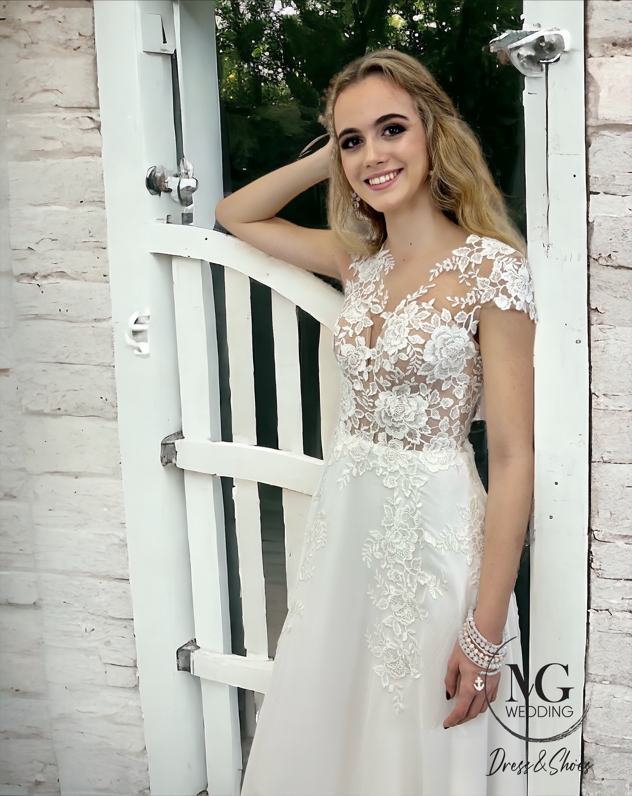 Krisztina Sifon Menyasszonyi Ruha Fűzős Hátú - Image 6